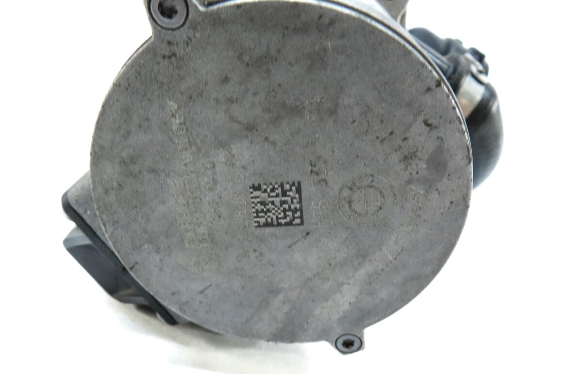 Thumbnail 6: 2015 BMW 750Li (F01) 4.4L N63 ENGINE AUXILIARY ELECTRIC WATER PUMP 11517566335