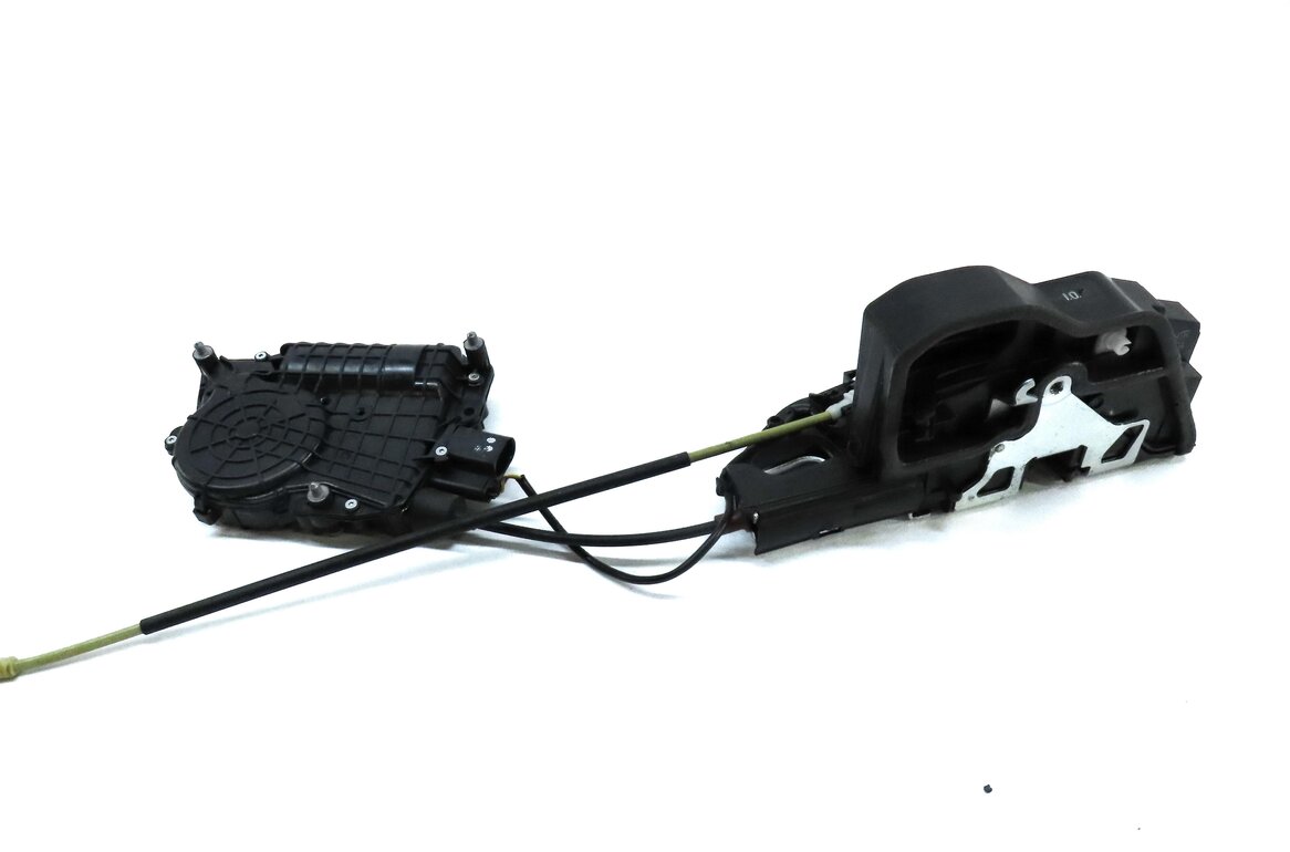Thumbnail 4: 2011-2015 BMW 740i 750i 760i (F01) RIGHT SIDE REAR DOOR LOCK LATCH (SOFT CLOSE)