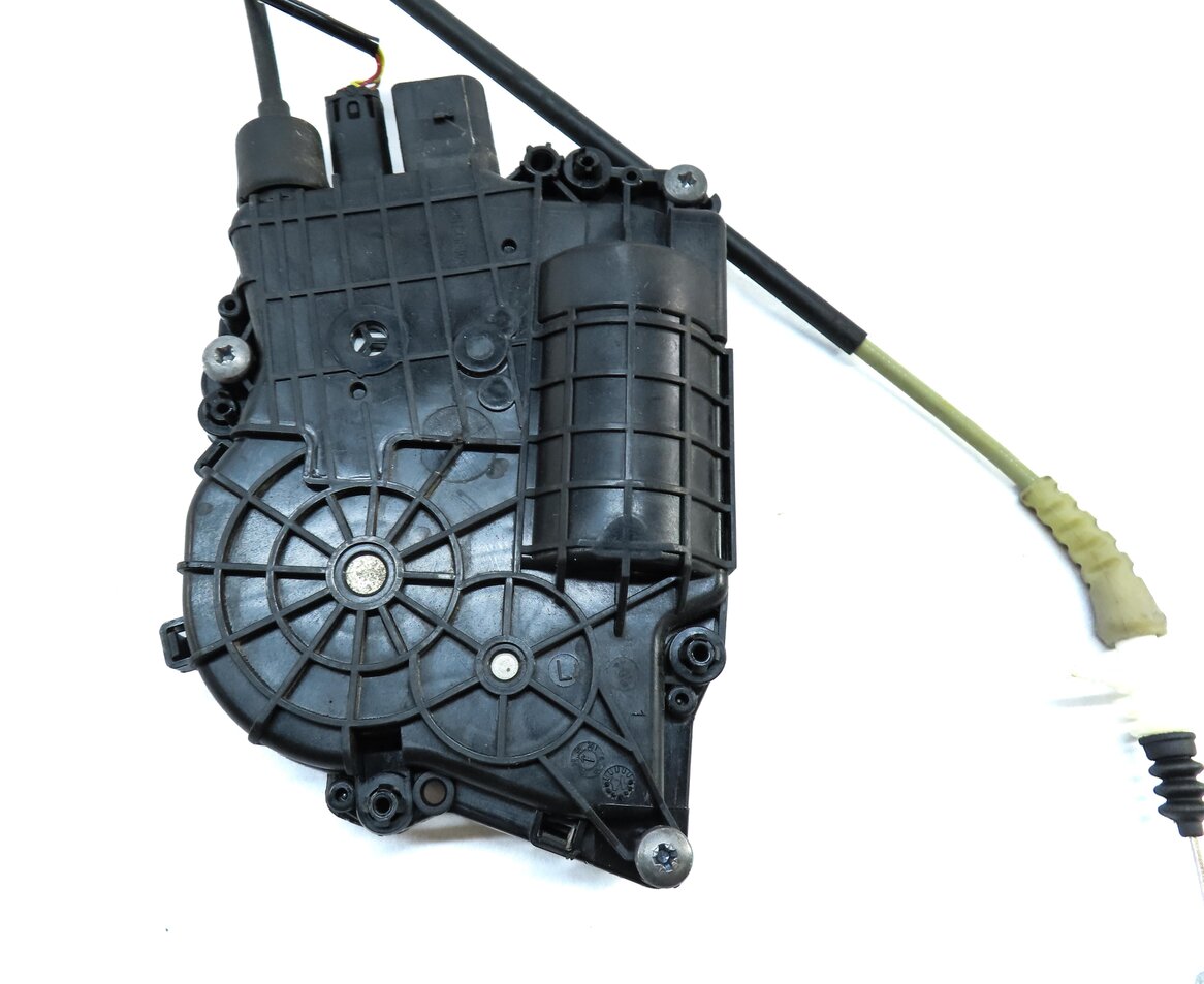 Thumbnail 6: 2011-2015 BMW 740i 750i 760i (F01) RIGHT SIDE REAR DOOR LOCK LATCH (SOFT CLOSE)
