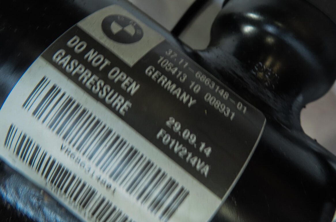 Thumbnail 7: 2013-2015 BMW 750i 760i B7 (F01 F02) RWD - RIGHT FRONT PASSENGER EDC SHOCK STRUT
