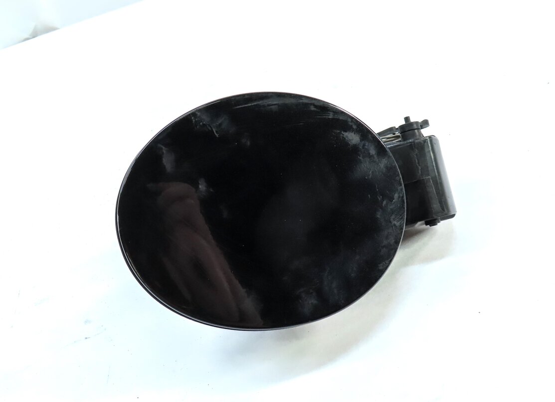 Thumbnail 3: 2015-2019 LAND ROVER DISCOVER SPORT (L550) FUEL TANK DOOR LID COVER TRIM (BLACK)