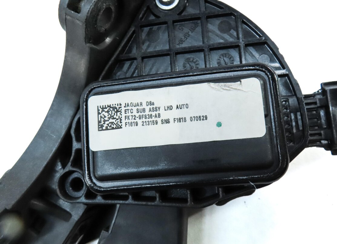 Thumbnail 7: 2017 LAND ROVER DISCOVERY SPORT (L550) ACCELERATOR THROTTLE GAS PEDAL