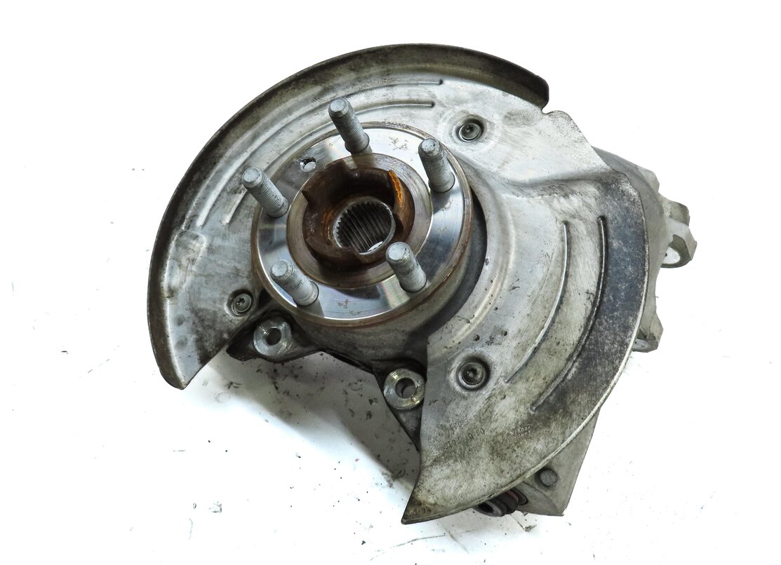 Thumbnail 2: 2015-2019 LAND ROVER DISCOVERY SPORT (L550) RIGHT PASSENGER REAR SPINDLE KNUCKLE