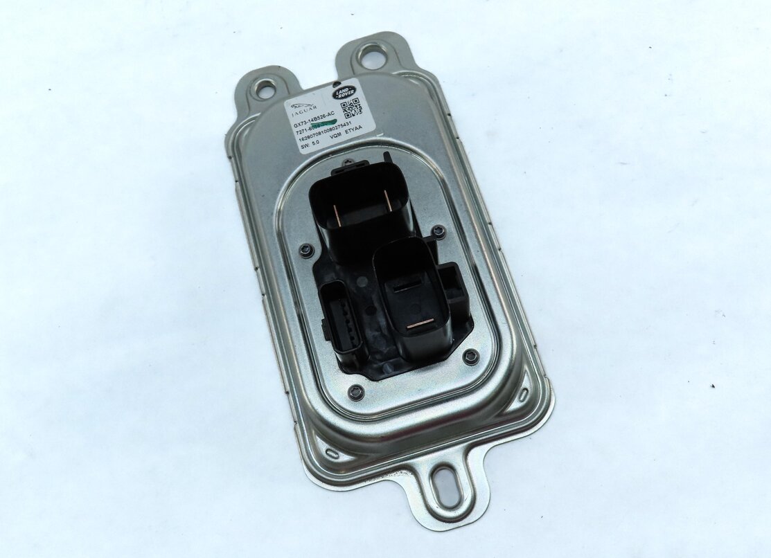 Thumbnail 3: 2017 LAND ROVER DISCOVERY SPORT (L550) VOLTAGE POWER INVERTER CONTROL MODULE