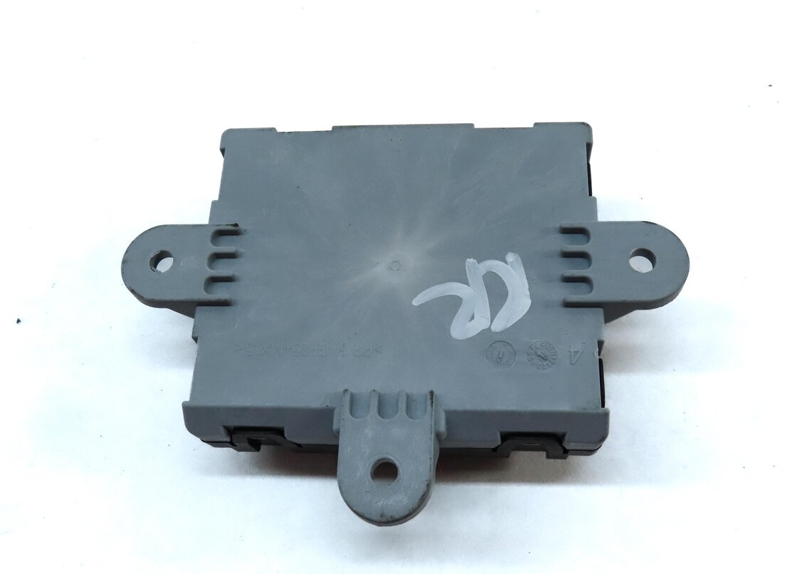 Thumbnail 5: 2017 LAND ROVER DISCOVERY SPORT L550 REAR RIGHT DOOR CONTROL MODULE GJ3214D619BA