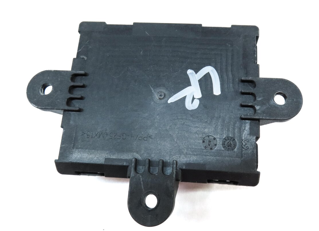 Thumbnail 5: 2017 LAND ROVER DISCOVERY SPORT L550 REAR LEFT DOOR CONTROL MODULE GJ3214D620BA