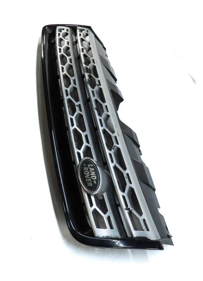 Thumbnail 4: 15-19 LAND ROVER DISCOVERY SPORT L550 FRONT CENTER PRIMARY HOOD GRILLE AIR VENT