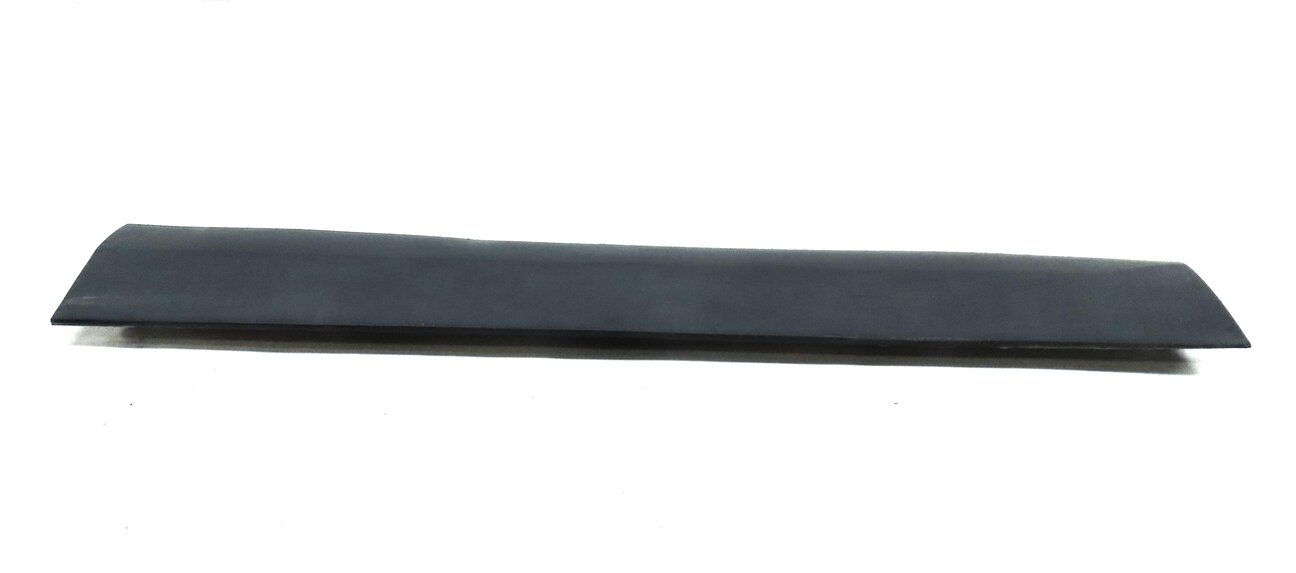 Thumbnail 5: 2017 LAND ROVER DISCOVERY SPORT (L550) FRONT LEFT LOWER DOOR TRIM MOULDING BLACK