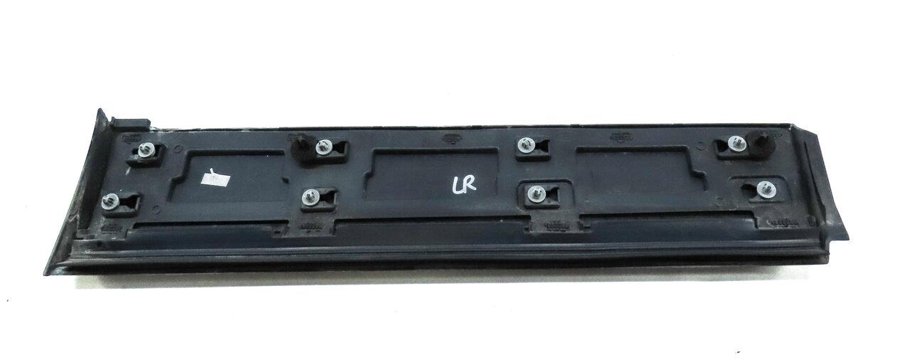 Thumbnail 6: 2017 LAND ROVER DISCOVERY SPORT (L550) REAR LEFT LOWER DOOR MOULDING TRIM BLACK