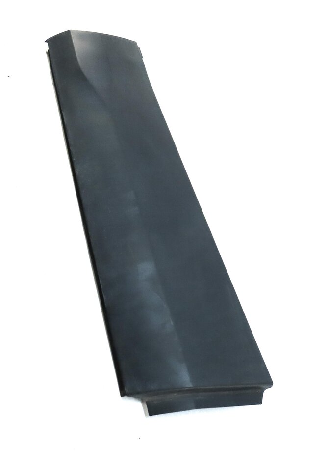 Thumbnail 4: 2017 LAND ROVER DISCOVERY SPORT (L550) REAR RIGHT LOWER DOOR TRIM MOULDING BLACK