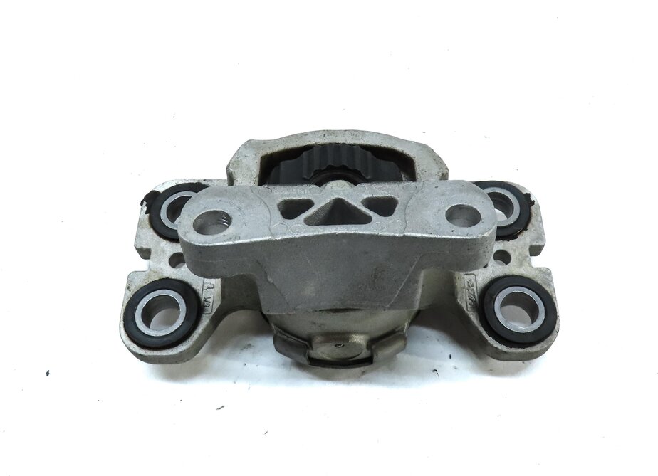 Thumbnail 4: 2017 LAND ROVER DISCOVERY SPORT (L550) 2.0L AUTO TRANSMISSION MOUNT BRACKET