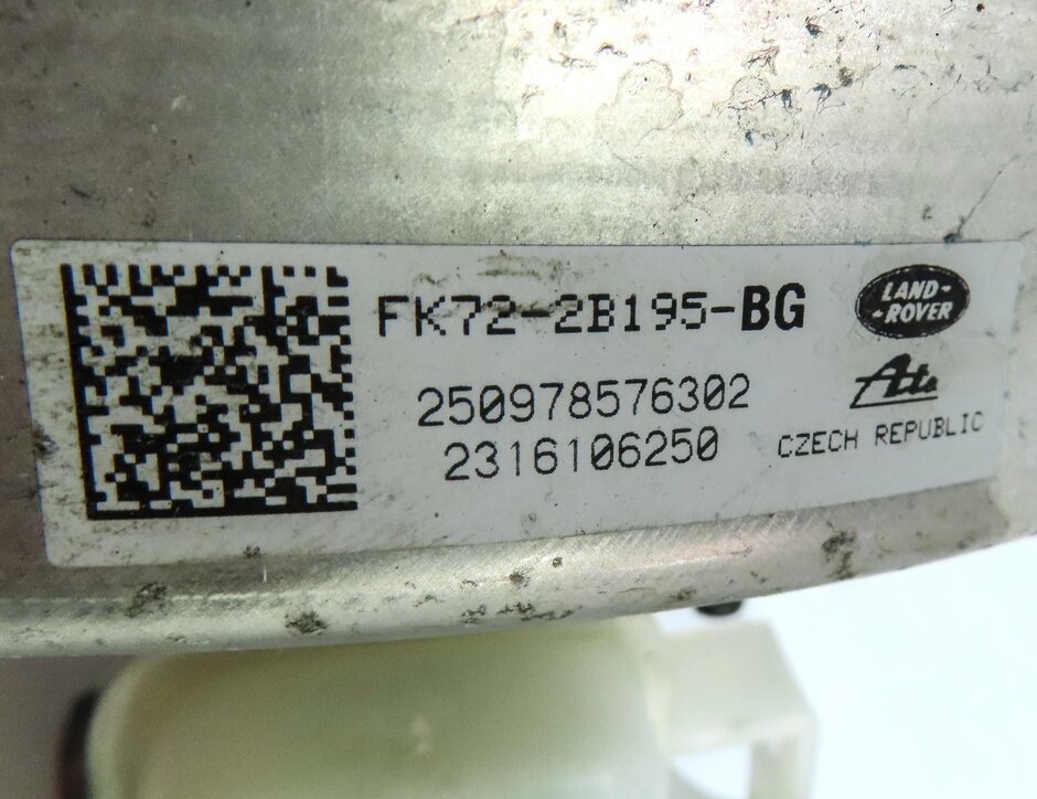 Thumbnail 6: 15-19 RANGE ROVER EVOQUE DISCOVERY SPORT (L538 L550) BRAKE BOOSTER w/ CYLINDER