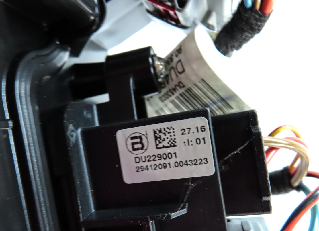 Thumbnail 8: 15-19 LAND ROVER DISCOVERY SPORT L550 REAR HVAC A/C HEATER BLOWER MOTOR ASSEMBLY