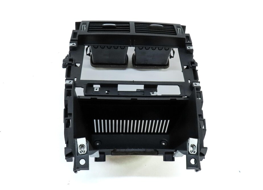 Thumbnail 5: 2017 ROVER DISCOVERY SPORT L550 FRONT CENTER CONSOLE A/C HEATER AIR VENT & TRIM