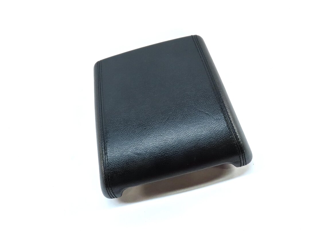 Thumbnail 3: 2015-2019 DISCOVERY SPORT (L550) FRONT CENTER CONSOLE ARMREST LID (EBONY BLACK)