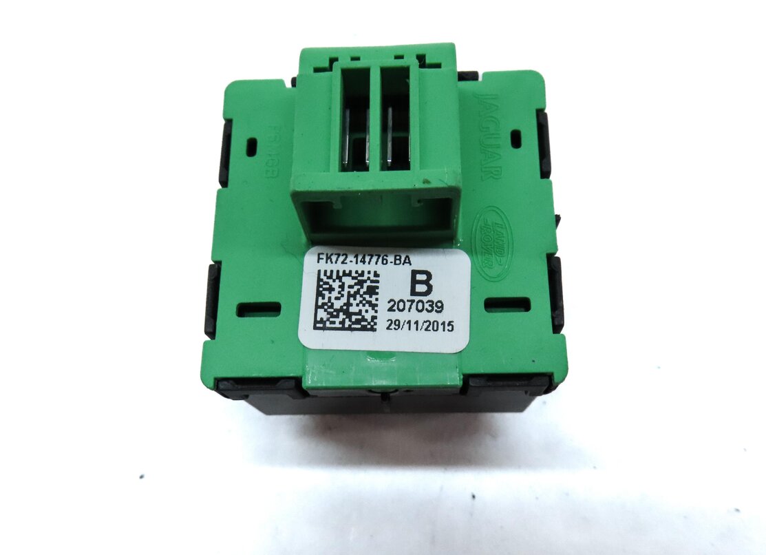 Thumbnail 6: 2017 LAND ROVER DISCOVERY SPORT L550 FRONT RIGHT SEAT MEMORY SWITCH BUTTON PANEL
