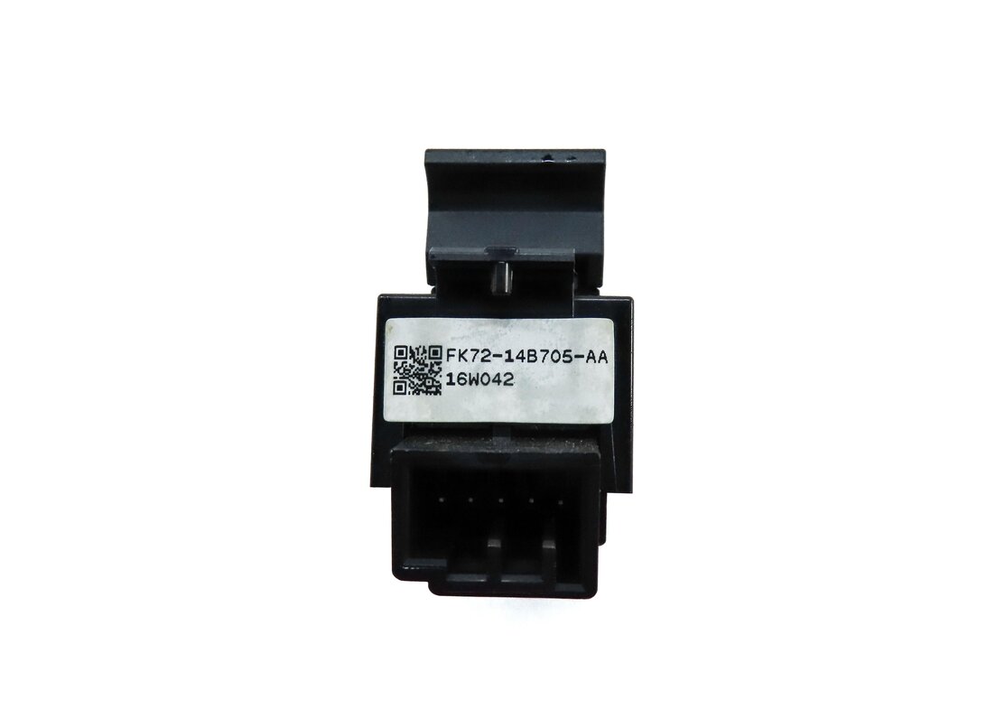 Thumbnail 6: 2017 ROVER DISCOVERY SPORT (L550) REAR 2ND ROW LEFT SEAT FOLDING SWITCH BUTTON