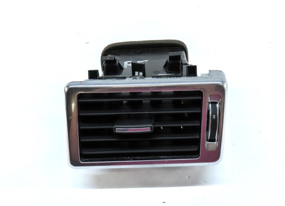 Thumbnail 2: 2017 LAND ROVER DISCOVERY SPORT (L550) FRONT FAR RIGHT OUTER A/C HEATER AIR VENT