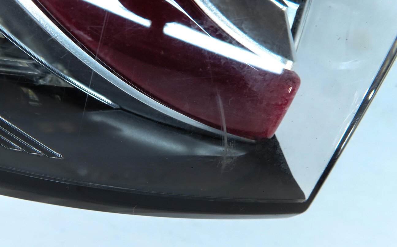 Thumbnail 7: 2015-2019 LAND ROVER DISCOVERY SPORT (L550) LEFT REAR TAILLIGHT BRAKE LIGHT LAMP