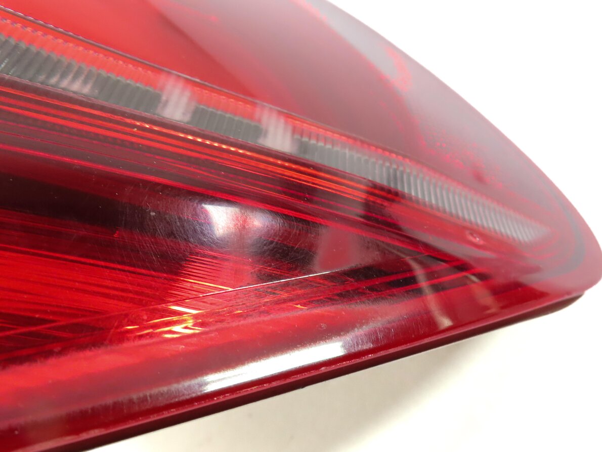 Thumbnail 6: 2011-2013 BMW X5 X5M (E70) LEFT DRIVER REAR OUTER TAILLIGHT BRAKE LIGHT LAMP