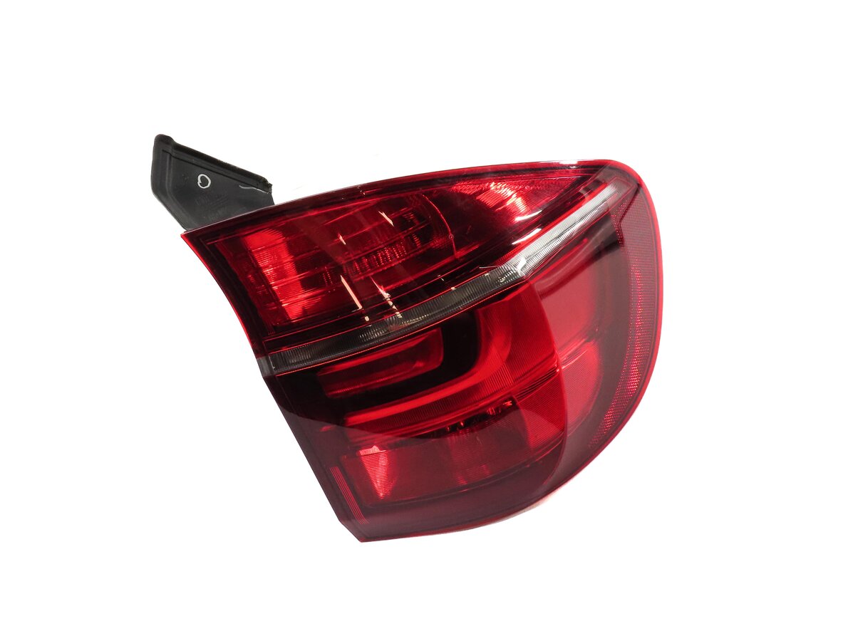 Thumbnail 3: 2011-2013 BMW X5 X5M (E70) RIGHT PASSENGER REAR OUTER TAILLIGHT BRAKE LIGHT LAMP