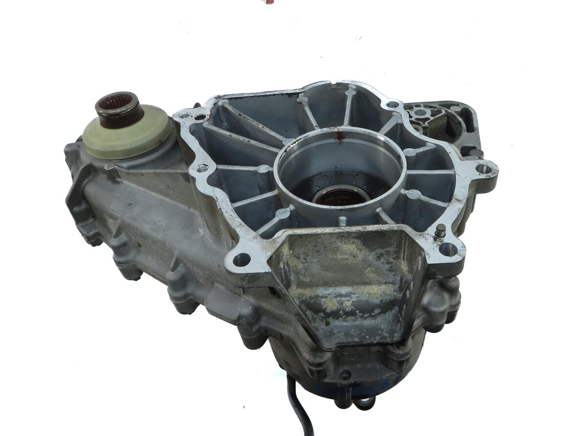 Thumbnail 6: 2009-2014 BMW X5M X6 X6M (E70 E71) 4.4L S63 TWIN TURBO ENGINE - TRANSFER CASE