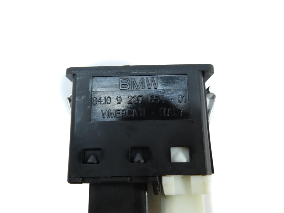 Thumbnail 6: 2013 BMW X5 M X5M ///M (E70) AUXILIARY IN AUX JAC INPUT USB CHARGE CHARGER PORT