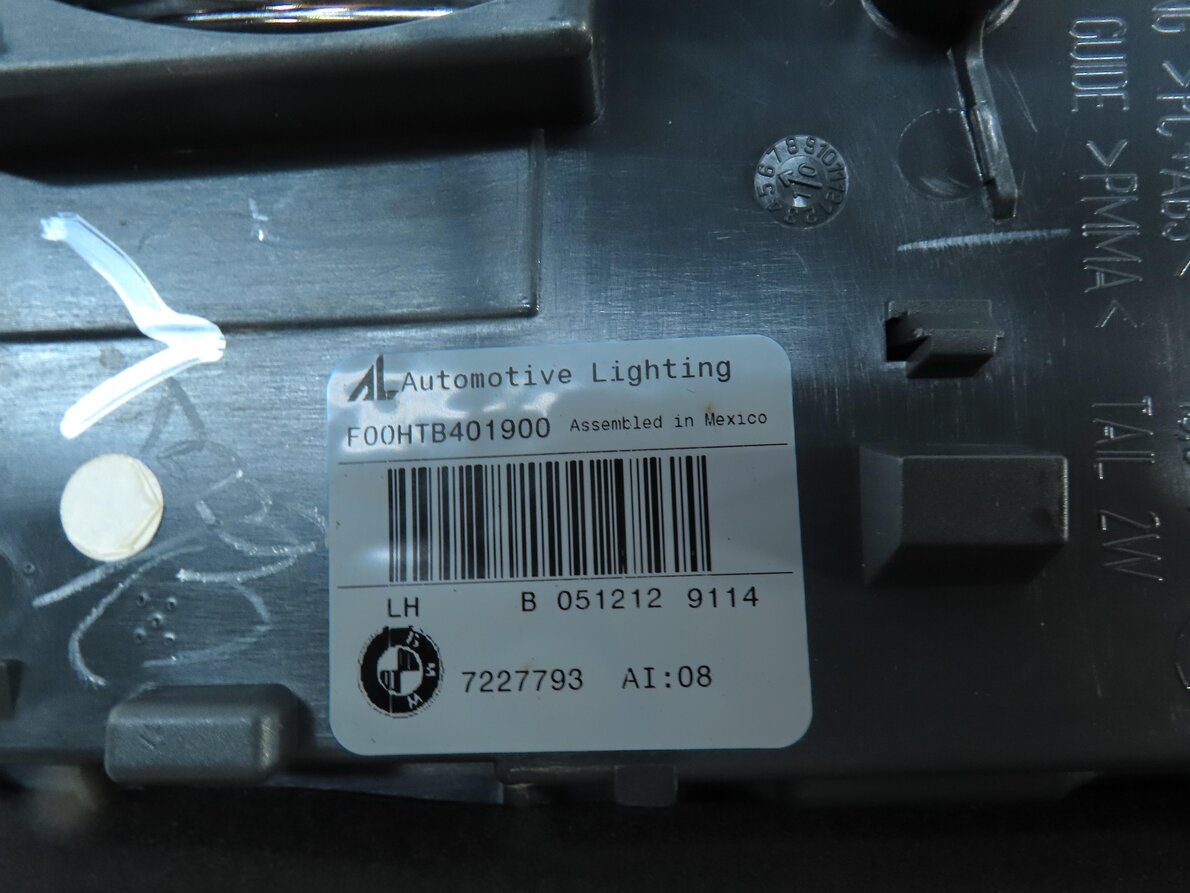 Thumbnail 5: 11-13 BMW X5 X5M (E70) LEFT DRIVER INNER TAILLIGHT LIGHT LAMP (INCANDESCENT)