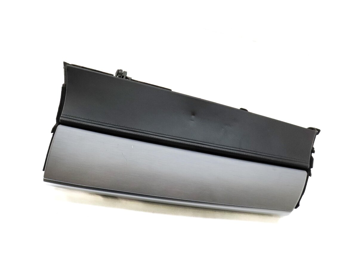 Thumbnail 3: 2013 BMW X5 M X5M ///M E70 FRONT RIGHT DASH GLOVE BOX (BLACK & BRUSHED ALUMINUM)