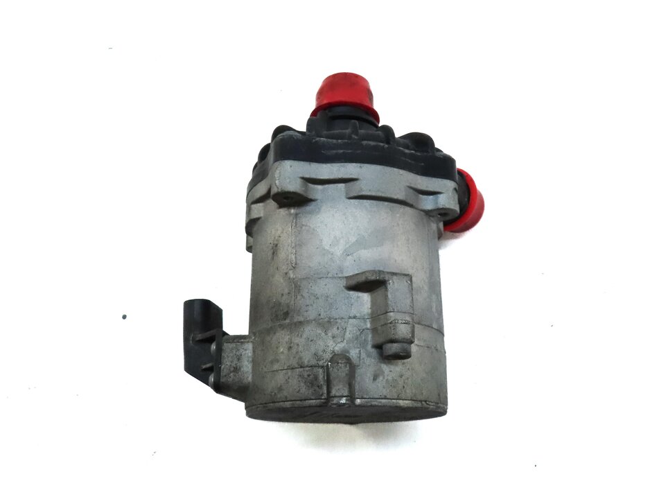Thumbnail 5: 13 BMW X5M ///M E70 M SPORT 4.4L TURBO S63 ENGINE ELECTRIC AUXILIARY WATER PUMP
