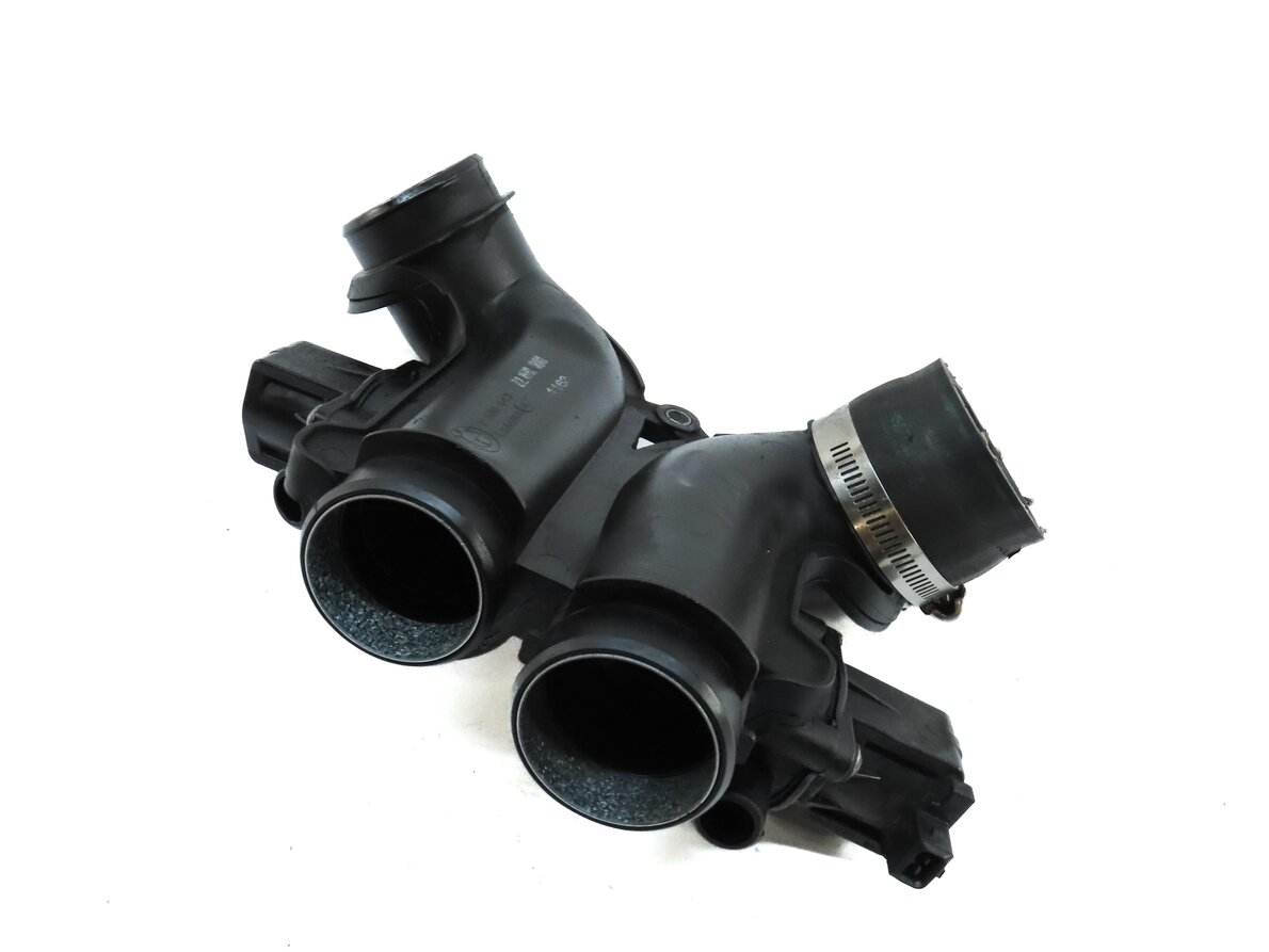 Thumbnail 1: 2013 BMW X5M ///M (E70) 4.4L TURBO S63 ENGINE AIR INTAKE TUBE w/ DIVERTER VALVE