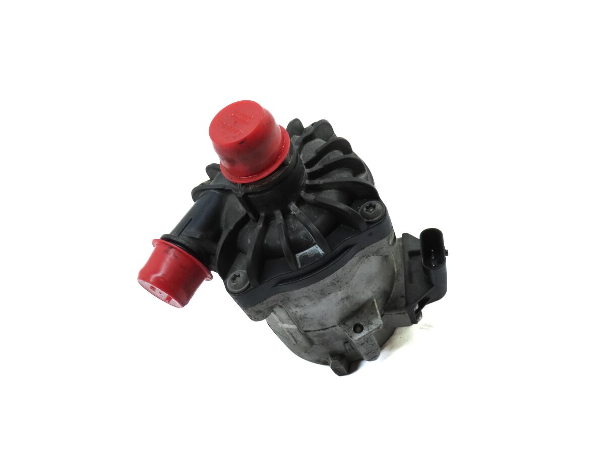 Thumbnail 3: 2013 BMW X5M ///M (E70) M SPORT 4.4L TWIN TURBO S63 ENGINE AUXILIARY WATER PUMP