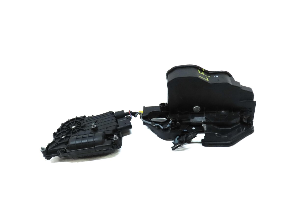 Thumbnail 2: 2013 BMW X5M ///M (E70) FRONT LEFT DRIVER DOOR LATCH w/ SOFT CLOSE ACTUATOR