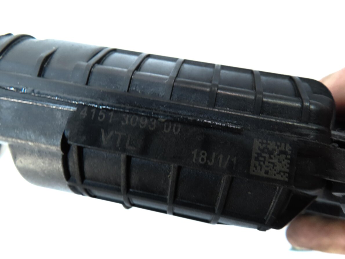 Thumbnail 7: 2013 BMW X5M ///M (E70) FRONT LEFT DRIVER DOOR LATCH w/ SOFT CLOSE ACTUATOR