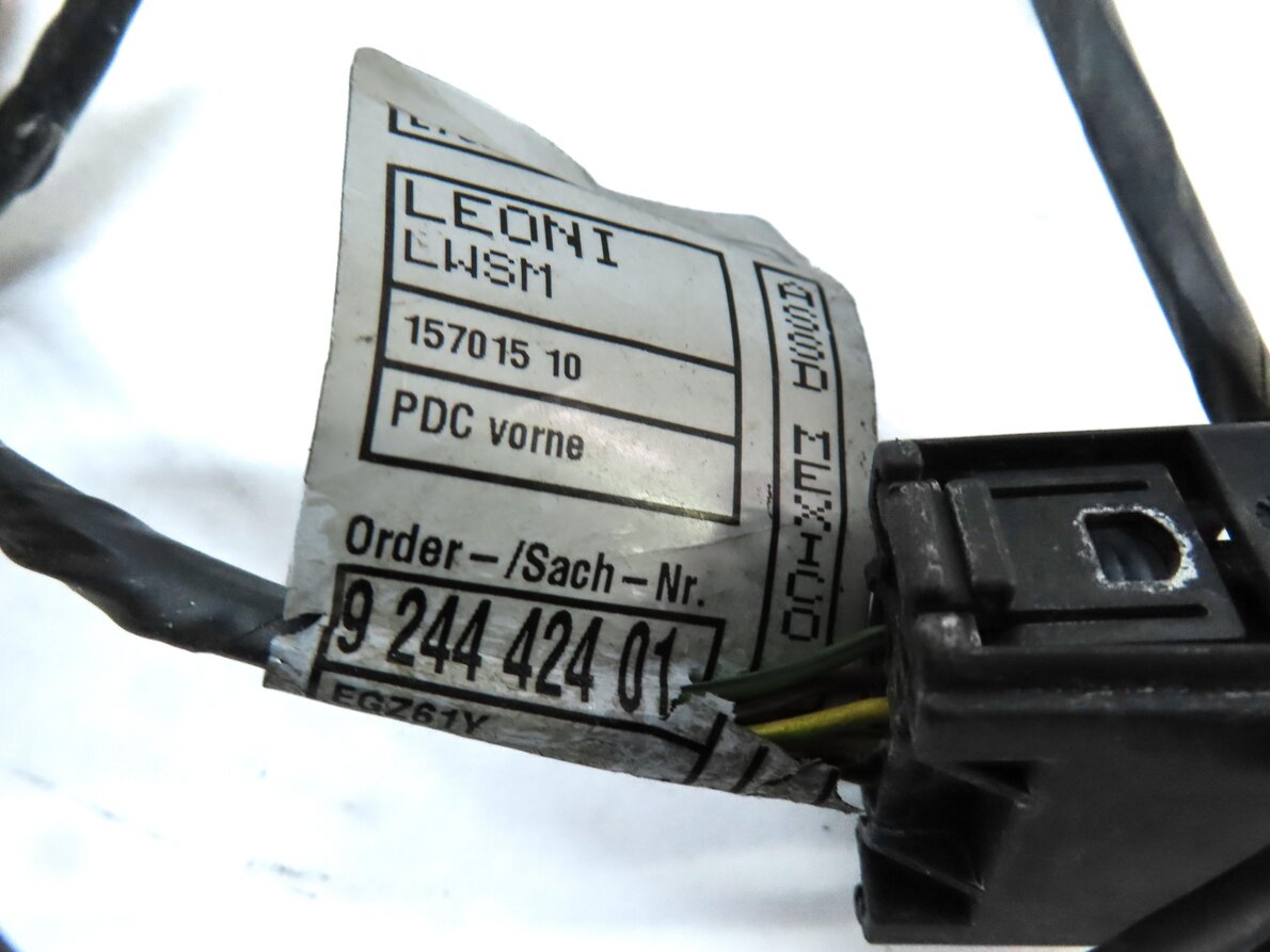 Thumbnail 4: 2013 BMW X5 M X5M ///M E70 FRONT PARK ASSIST PDC SENSOR SET4 (BLACK) w/ HARNESS