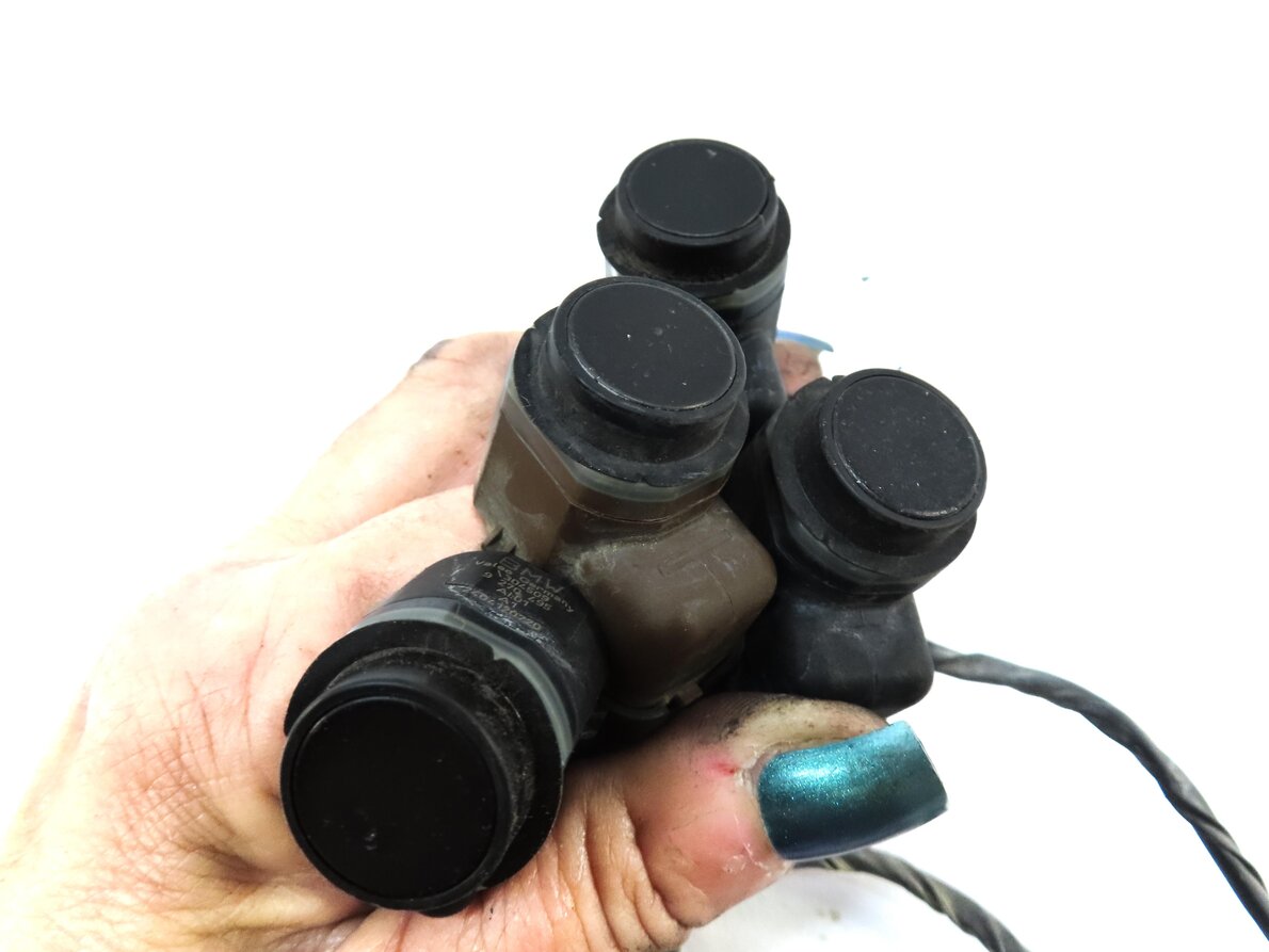 Thumbnail 5: 2013 BMW X5 M X5M ///M E70 FRONT PARK ASSIST PDC SENSOR SET4 (BLACK) w/ HARNESS