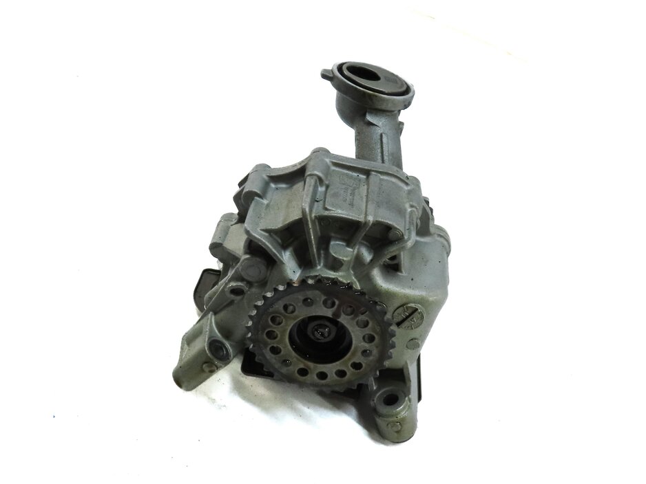 2013 BMW X5M ///M (E70) M SPORT 4.4L TWIN TURBO S63 ENGINE OIL PUMP 7643256