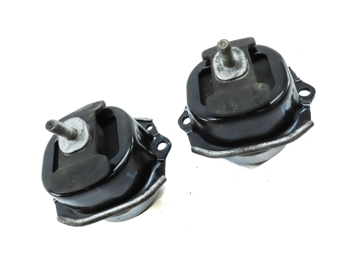 Thumbnail 3: 2013 BMW X5M ///M E70 M SPORT 4.4L TWIN TURBO S63 LEFT & RIGHT ENGINE MOUNT SET2