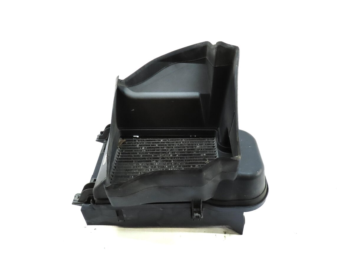 Thumbnail 2: 2008-2014 BMW X5 X5M X6 X6M (E70 E71) 3.0L / 4.4L TWIN TURBO AUXILIARY RADIATOR