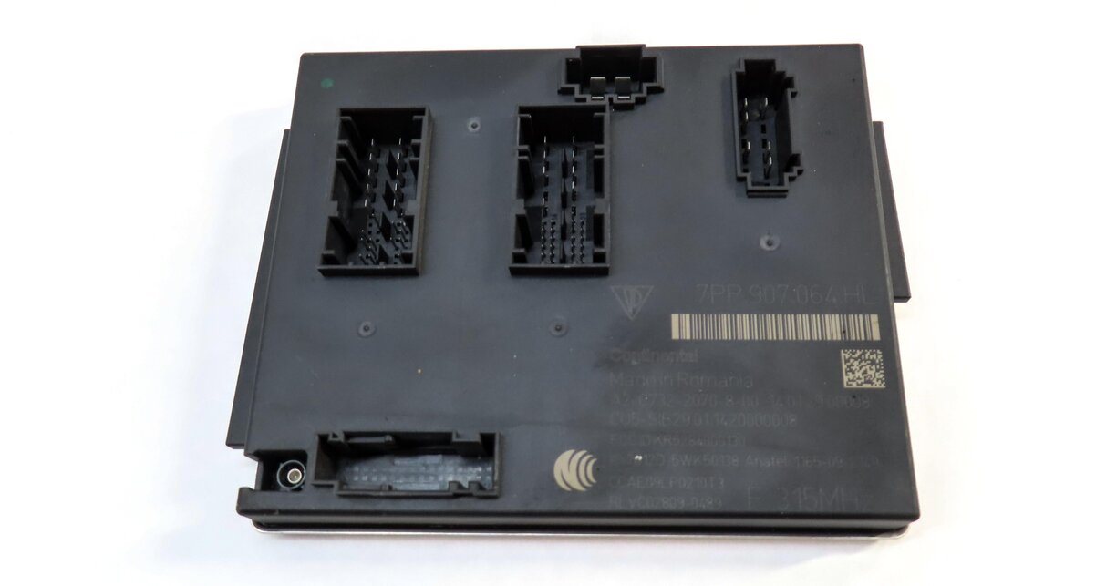 Thumbnail 6: 13-14 PORSCHE CAYENNE (958) 3.0L HYBRID SPEEDOMETER BODY ENGINE MODULE & KEY SET