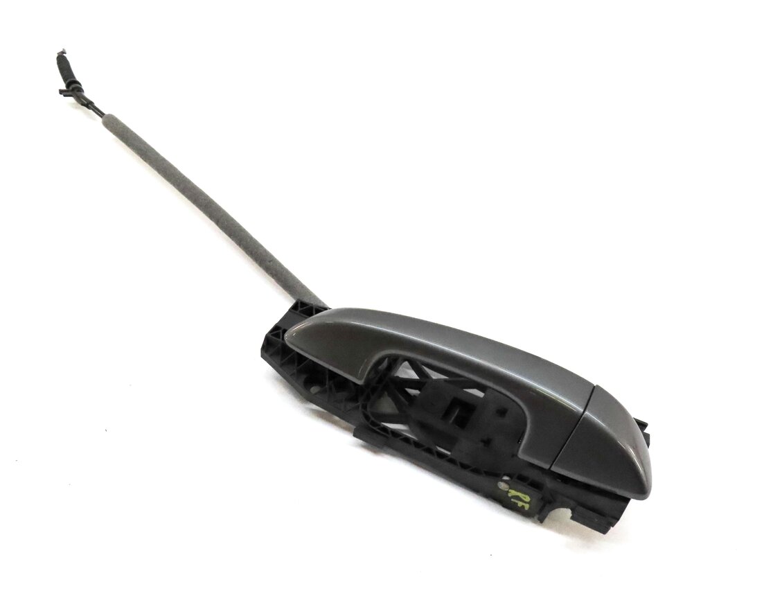 Thumbnail 1: 11-18 PORSCHE CAYENNE (958) RIGHT FRONT PASSENGER EXTERIOR DOOR HANDLE (GREY)