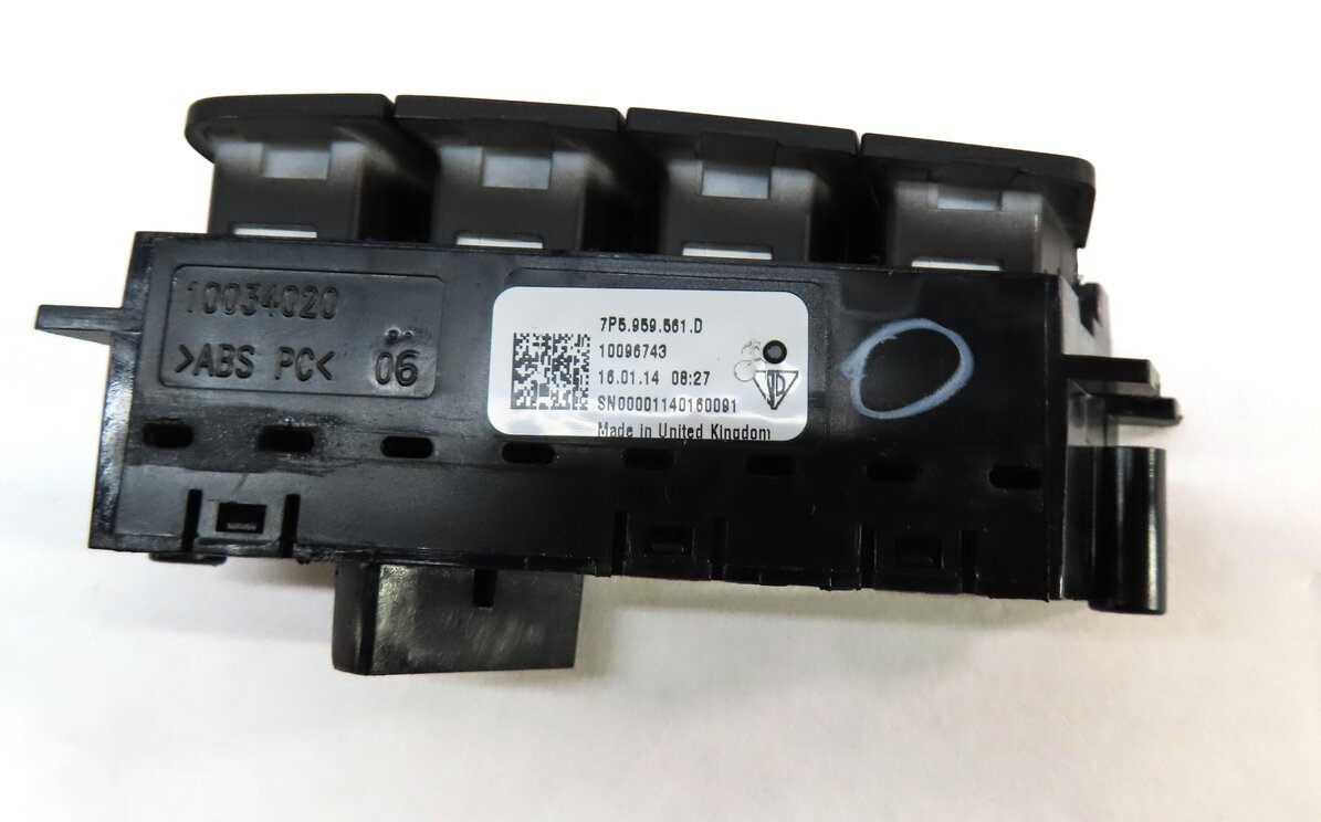Thumbnail 6: 2014 PORSCHE CAYENNE HYBRID 958 FRONT RIGHT PASSENGER SEAT MEMORY SWITCH BUTTON