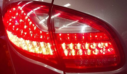 Thumbnail 2: 2011-2014 PORSCHE CAYENNE (958) LEFT DRIVER INNER TRUNK TAILLIGHT LIGHT LAMP