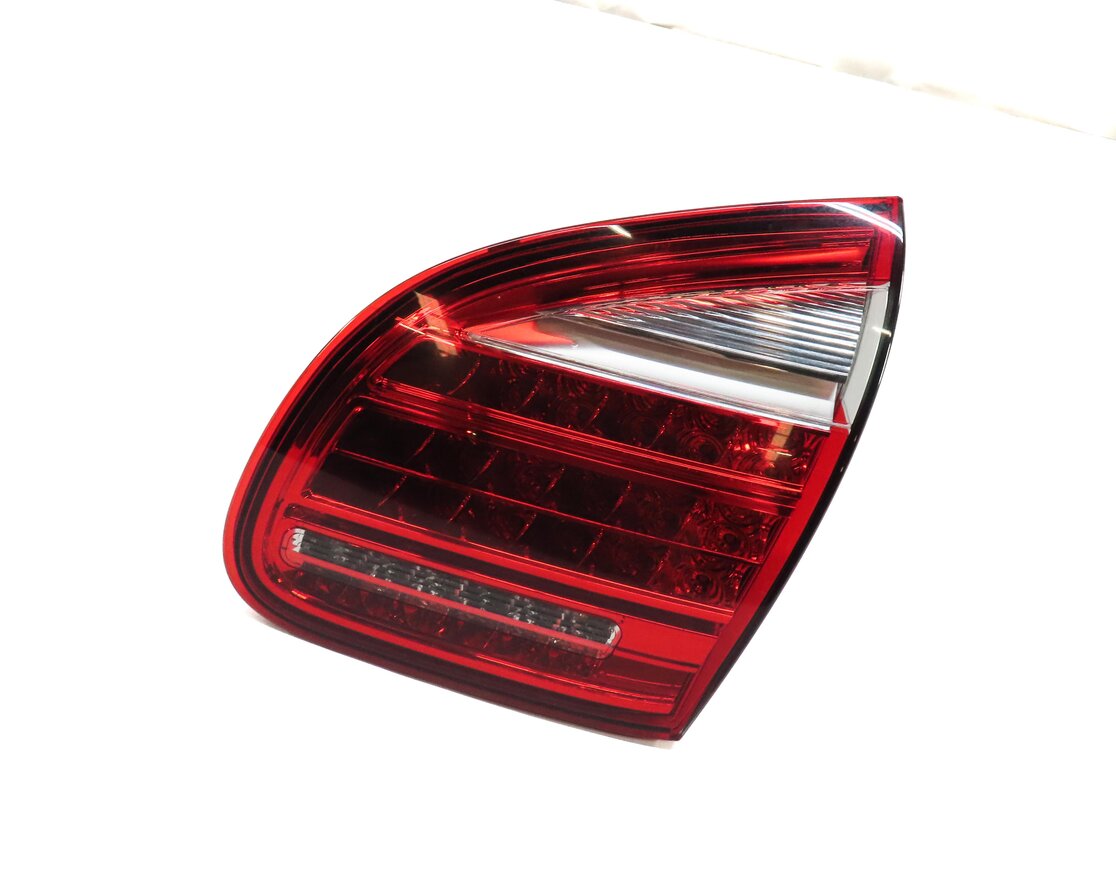 2011-2014 PORSCHE CAYENNE (958) RIGHT PASSENGER INNER TRUNK TAILLIGHT LIGHT LAMP