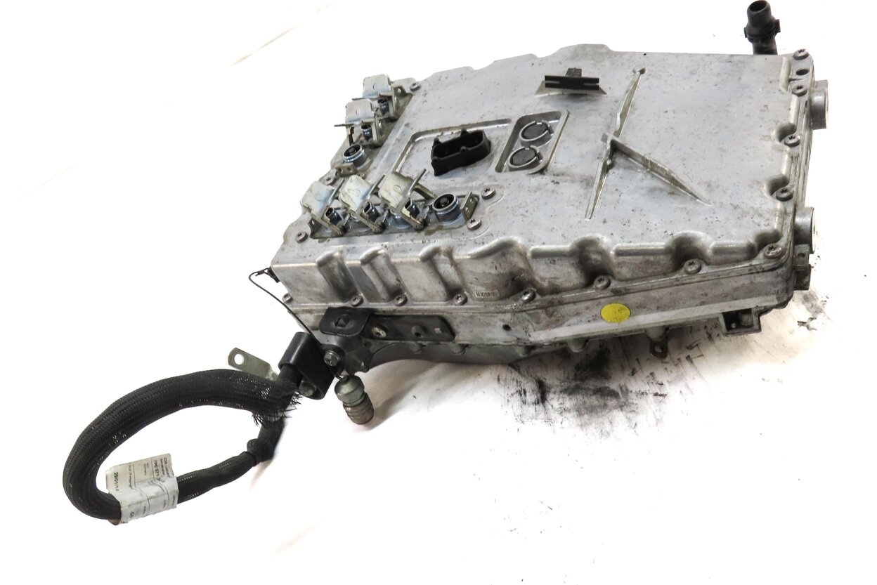 Thumbnail 6: 2014 PORSCHE CAYENNE 958 3.0L HYBRID M06.EC ENGINE HYBRID BATTERY POWER INVERTER