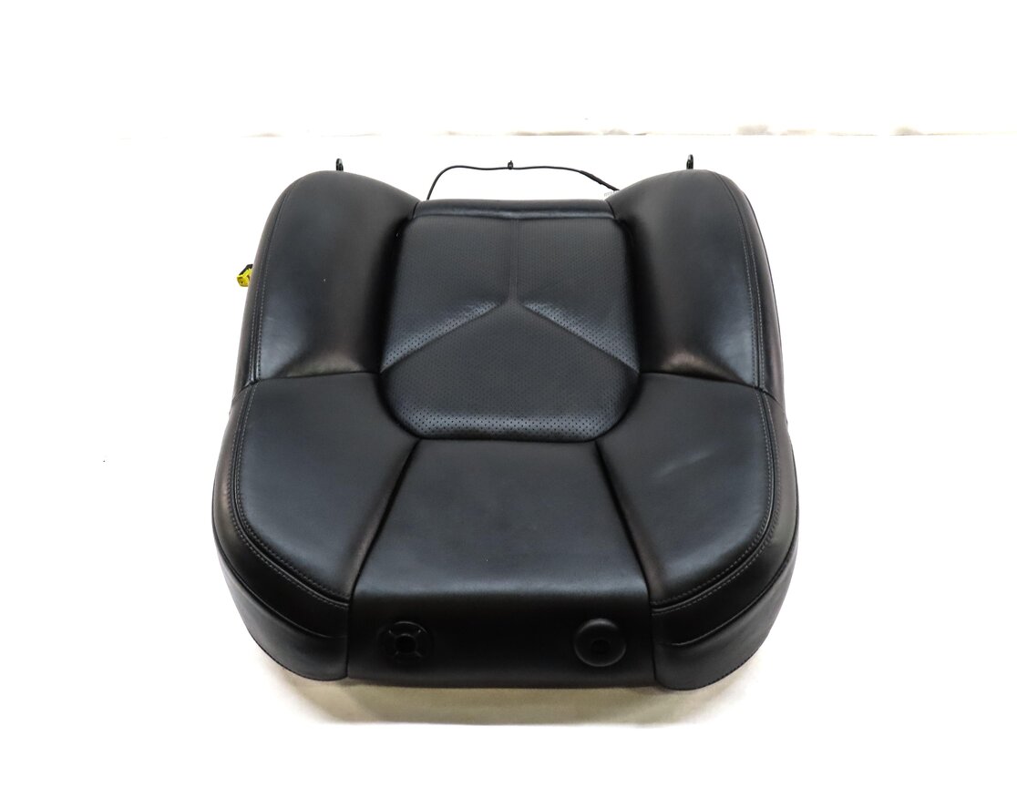 Thumbnail 4: 2014 PORSCHE CAYENNE HYBRID (958) FRONT RIGHT UPPER HEATED SEAT CUSHION (BLACK)