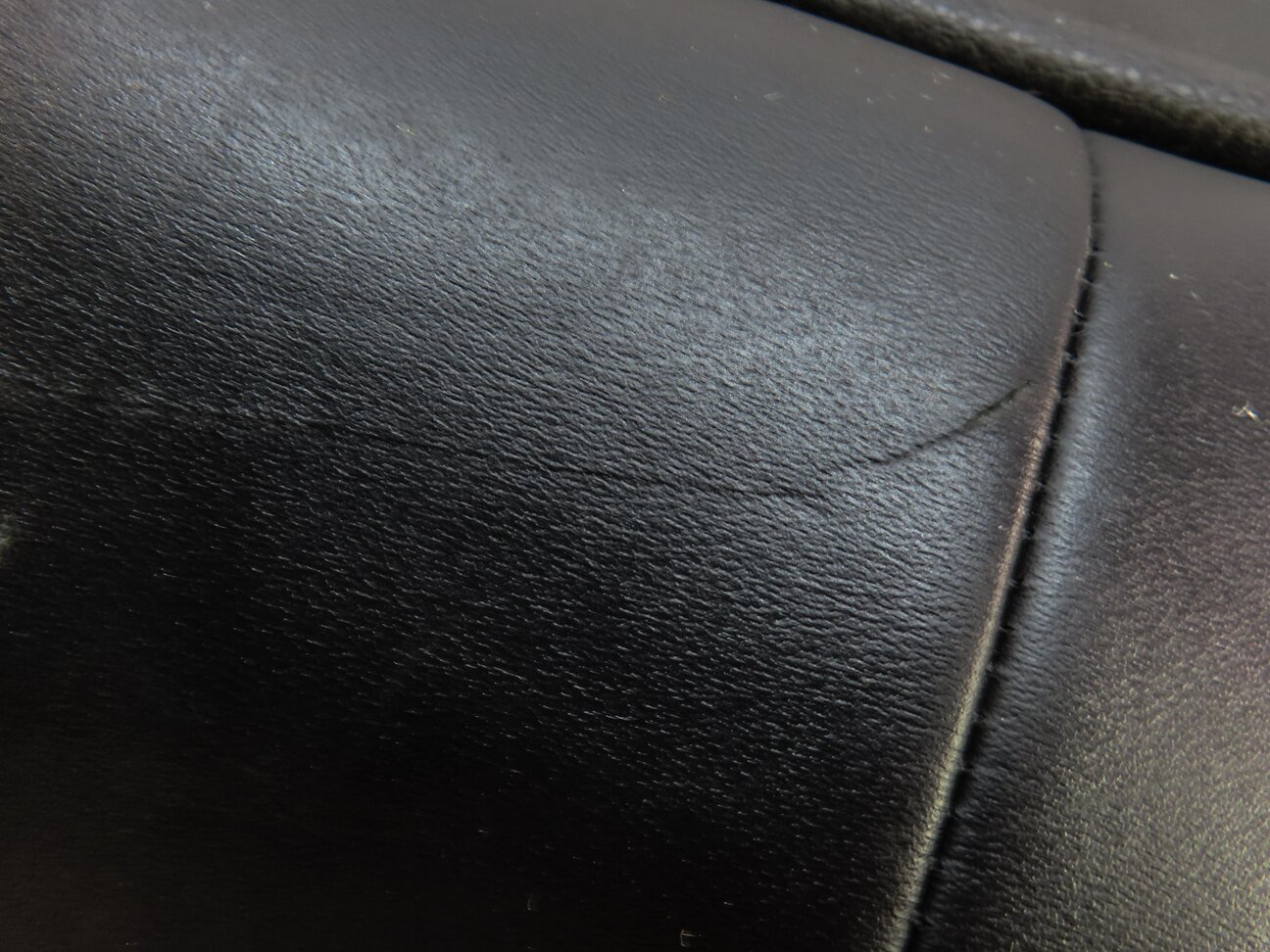 Thumbnail 7: 2014 PORSCHE CAYENNE HYBRID (958) FRONT RIGHT UPPER HEATED SEAT CUSHION (BLACK)
