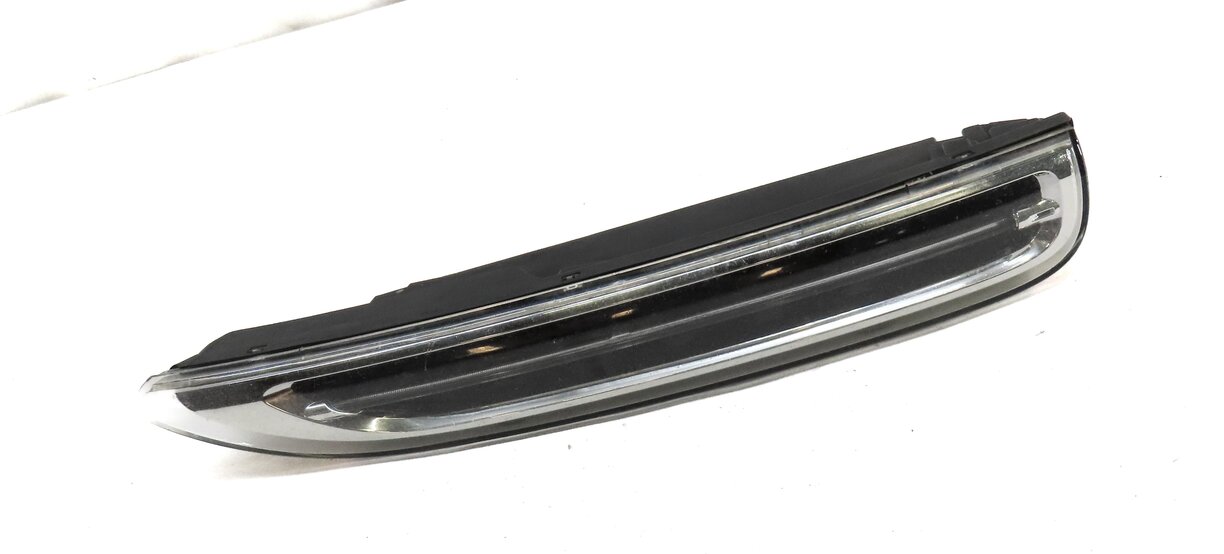 Thumbnail 4: 11-14 PORSCHE CAYENNE (958) RIGHT FRONT DRL DAY TIME RUNNING MARKER LIGHT LAMP