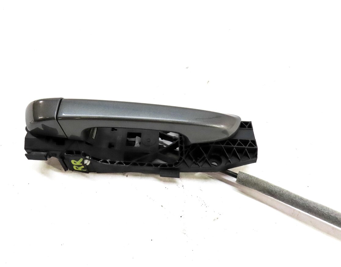 Thumbnail 4: 2011-2018 PORSCHE CAYENNE (958) RIGHT REAR EXTERIOR DOOR HANDLE (METEOR GREY)