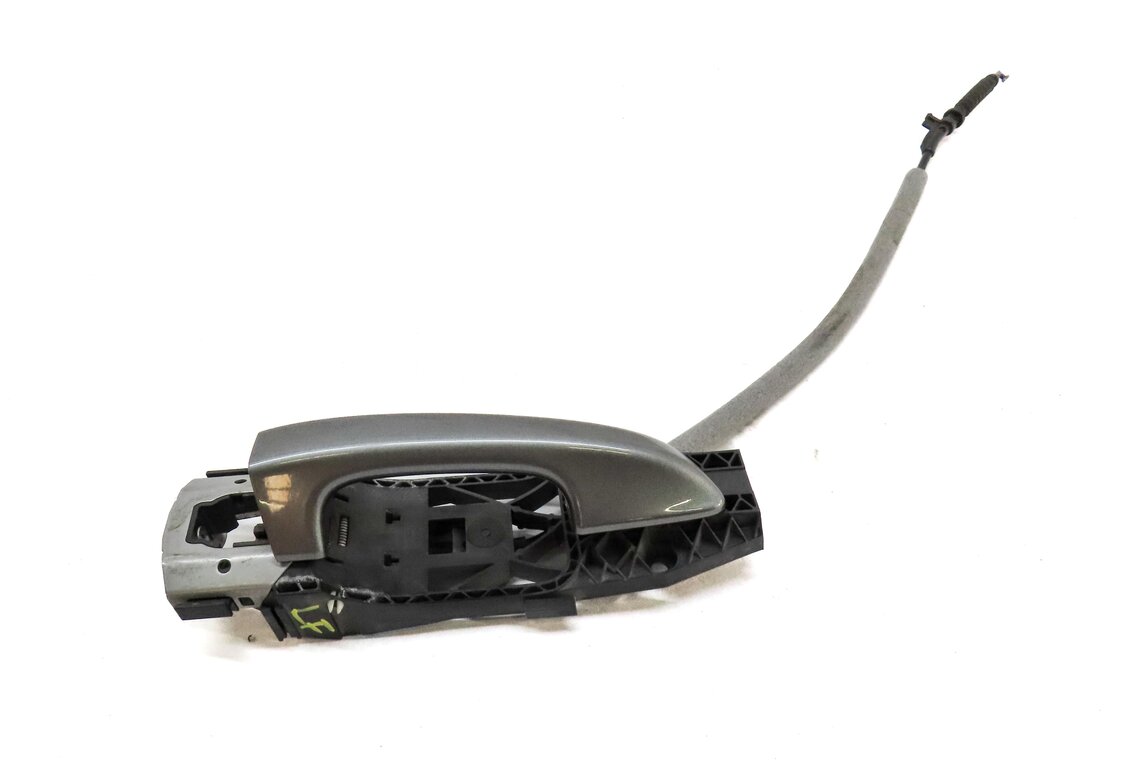 Thumbnail 2: 2011-2018 PORSCHE CAYENNE (958) LEFT FRONT DRIVER EXTERIOR DOOR HANDLE (GREY)